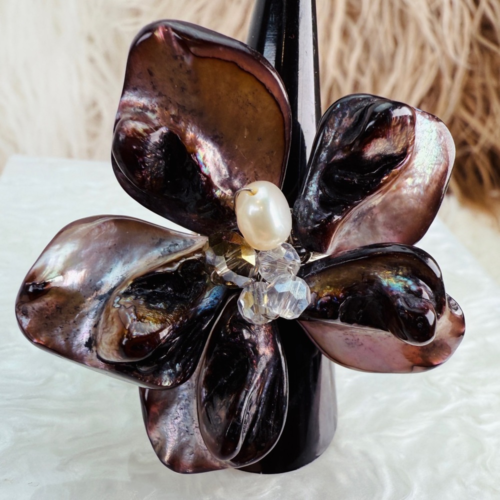 Interesting Adjustable Flower Statement Costume R… - image 2